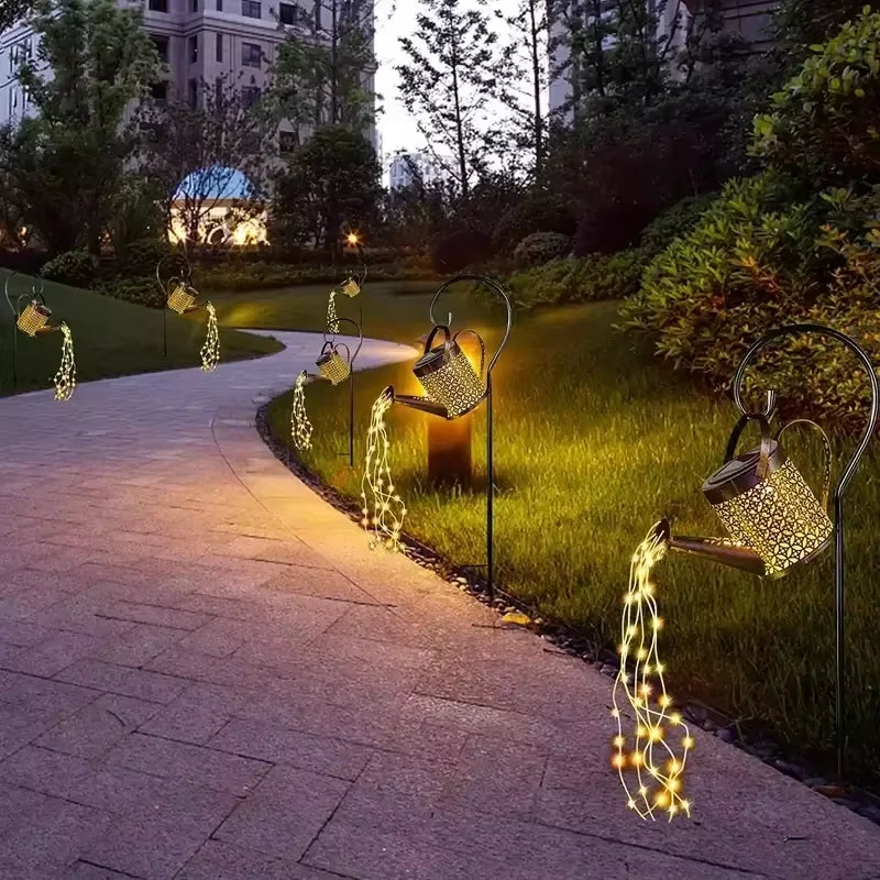 Luminária Solar Regador com Cascata de Luzes LED